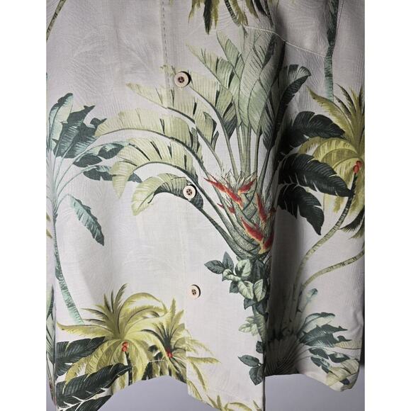 MENS VINTAGE TOMMY BAHAMA HAWAIIAN SHIRT SILK Bird of Paradise Palms L - Picture 2 of 11